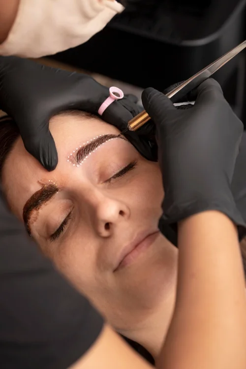 Micropigmentación de cejas