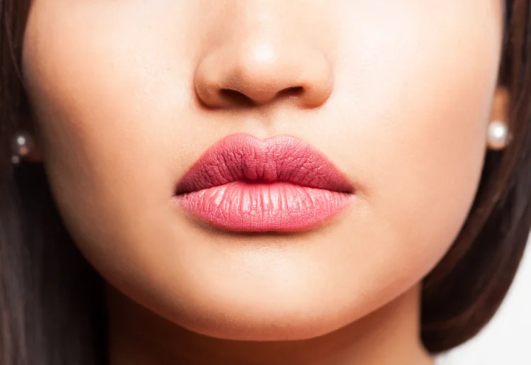 Micropigmentación de labios